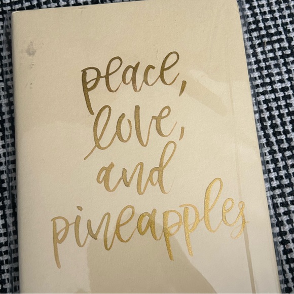 Pineapple Lined Notebook - New - Picture 4 of 7